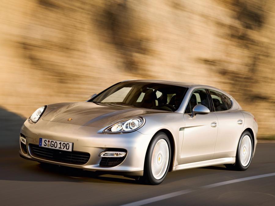  Porsche Panamera Turbo 2009 года  (фото 3 из 14)